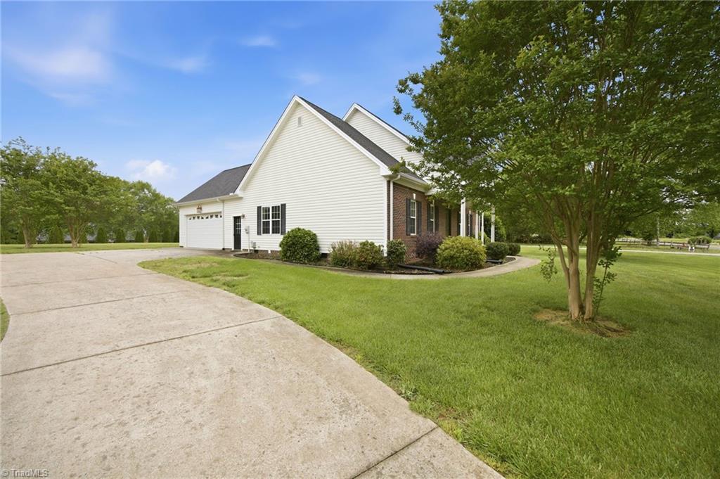 293 Rock House Road Winston-Salem, NC 27127 - Photo 38 of 43