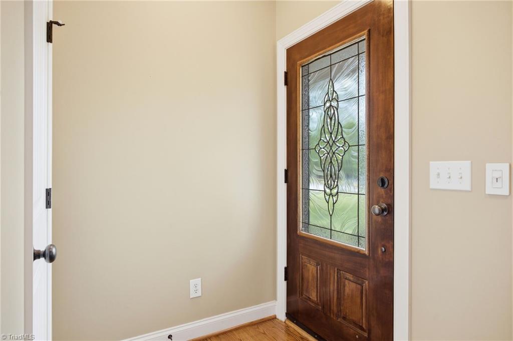 293 Rock House Road Winston-Salem, NC 27127 - Photo 5 of 43