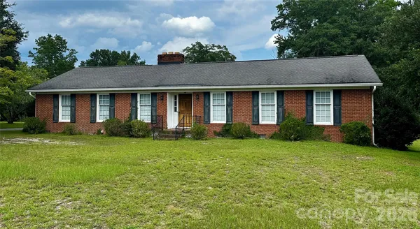 $245,900 | 401 South Hickory Street, Pageland, SC 29728