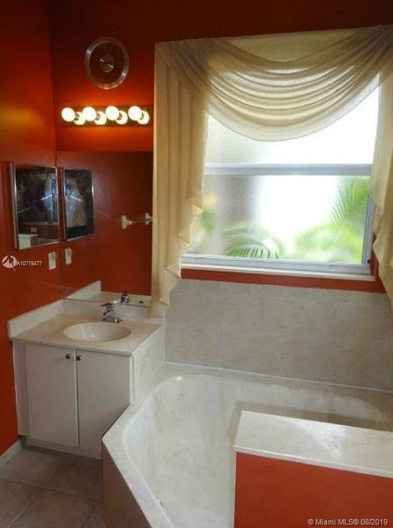 1865 Southeast 20th Road Homestead, FL 33035 - Photo 3 of 3