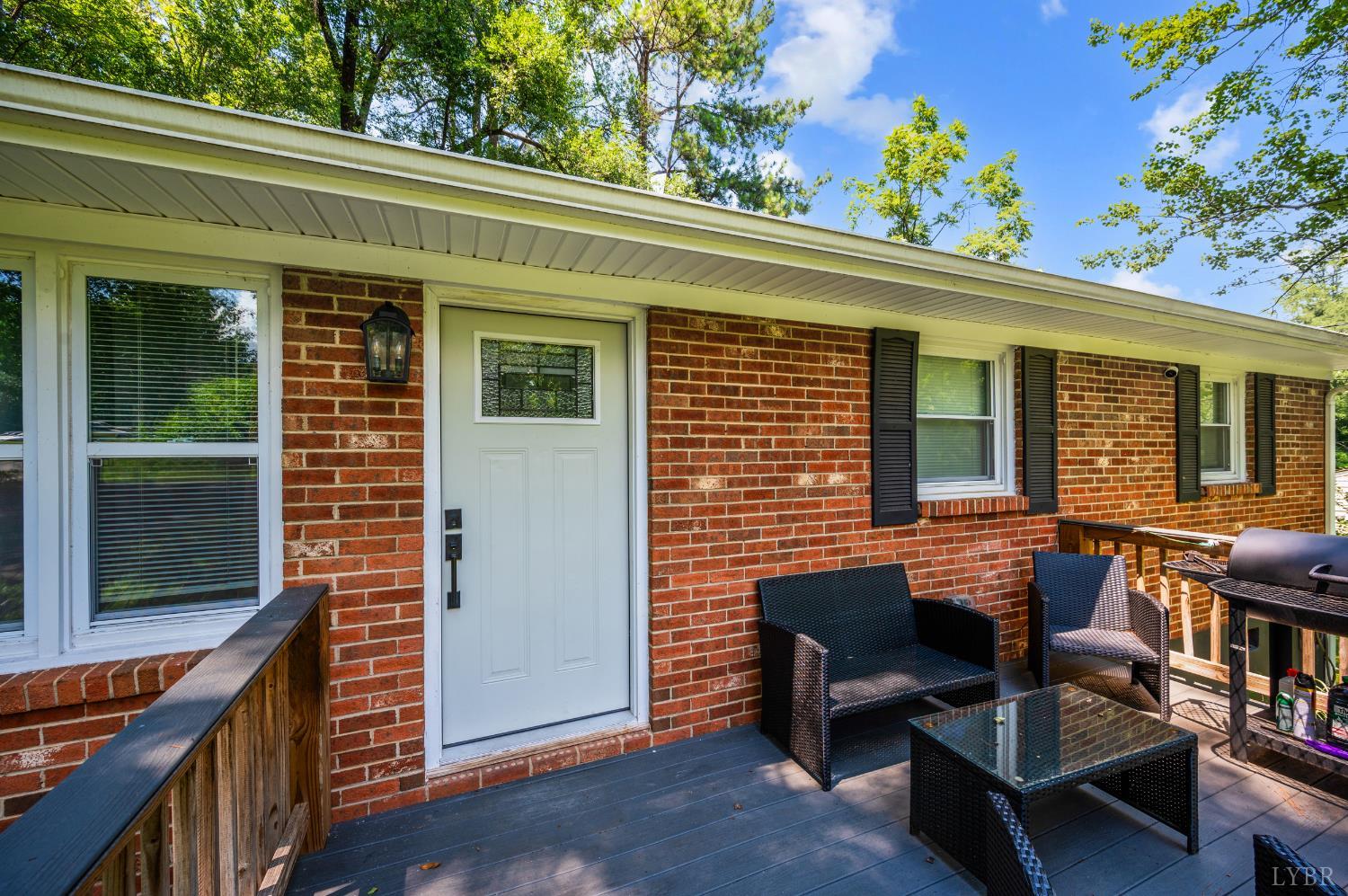 387 Old Stage Road Amherst, VA 24521 - Photo 2 of 36 Gallery Image 2