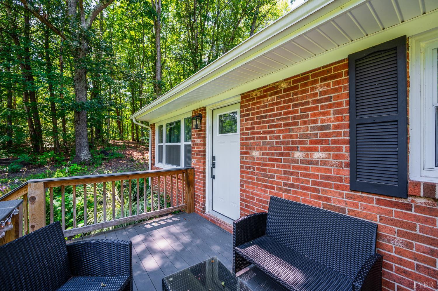 387 Old Stage Road Amherst, VA 24521 - Photo 3 of 36 Gallery Image 3