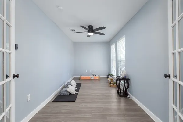 a view of a livingroom and dining room