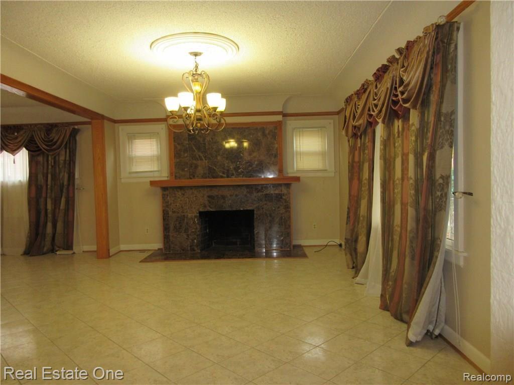 7267 Miller Road Dearborn, MI 48126 - Photo 17 of 44