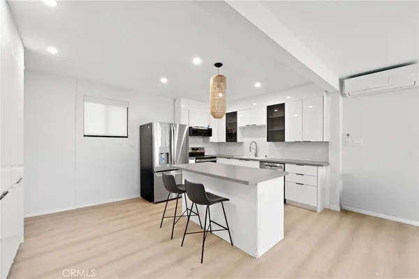 $4,995 | 600 Ocean Seal Beach, Unit B, Seal Beach, CA 90740