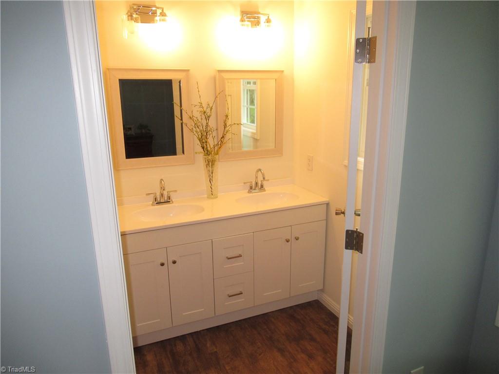 335 East Raleigh Avenue Liberty, NC 27298 - Photo 7 of 14