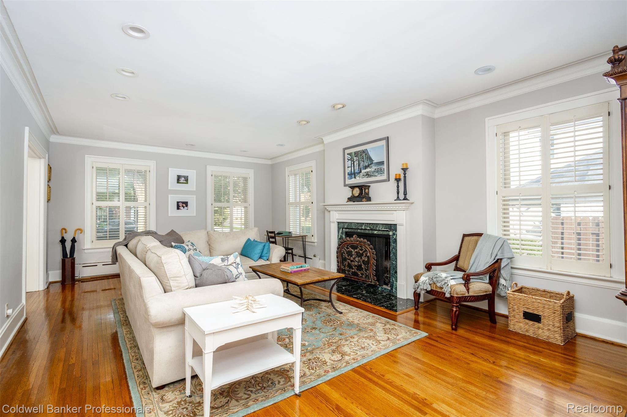 1142 Harvard Road Grosse Pointe, MI 48230 - Photo 7 of 54 1142 Harvard S013.jpg