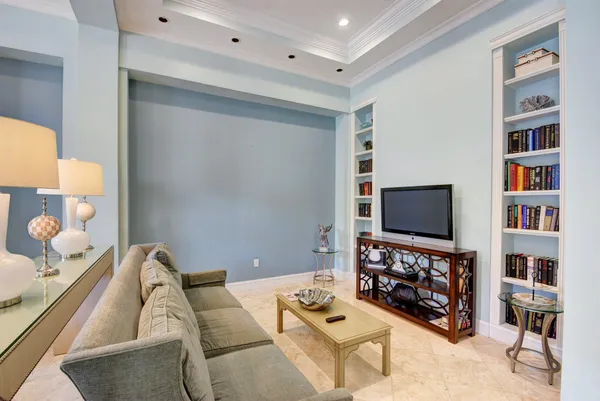 $2,750 | 630 South Sapodilla Avenue, Unit 223, West Palm Beach, FL 33401