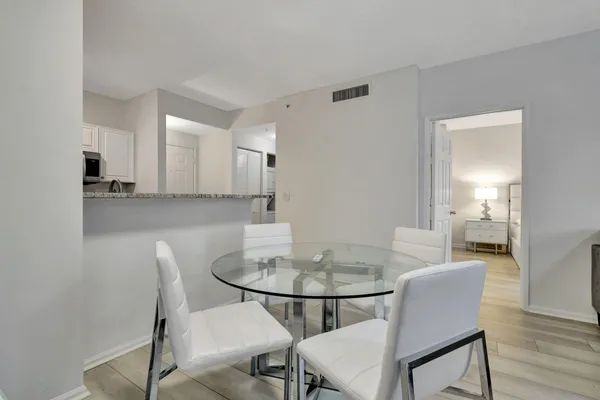 $2,750 | 630 South Sapodilla Avenue, Unit 223, West Palm Beach, FL 33401