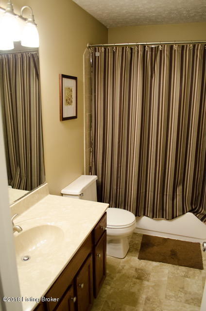 7208 Quail Ridge Road Louisville, KY 40291 - Photo 14 of 33 IMG_5406