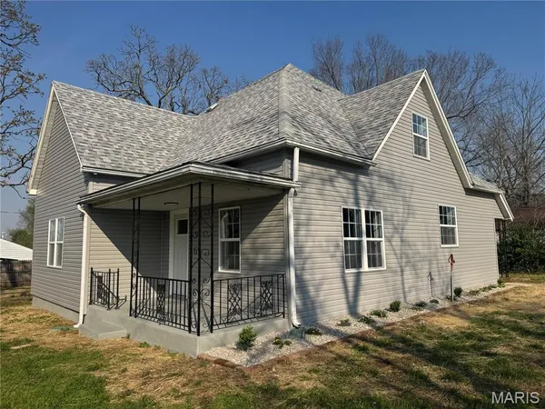 $238,000 | 402 North Chestnut Street, Richland, MO 65556