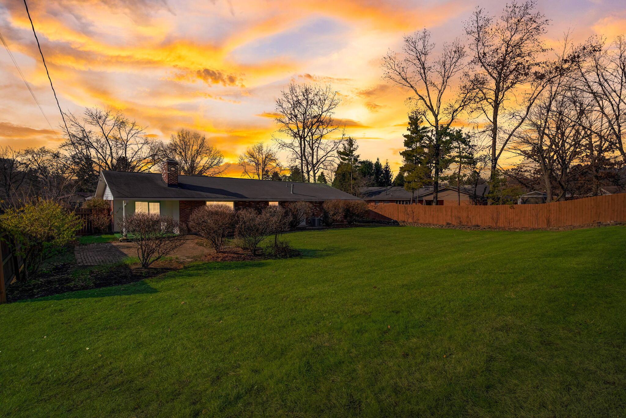 5548 Oak Valley Road Dayton, OH 45440 - Photo 5 of 44 2-web-or-mls- Oak Valley Rd - VT-002