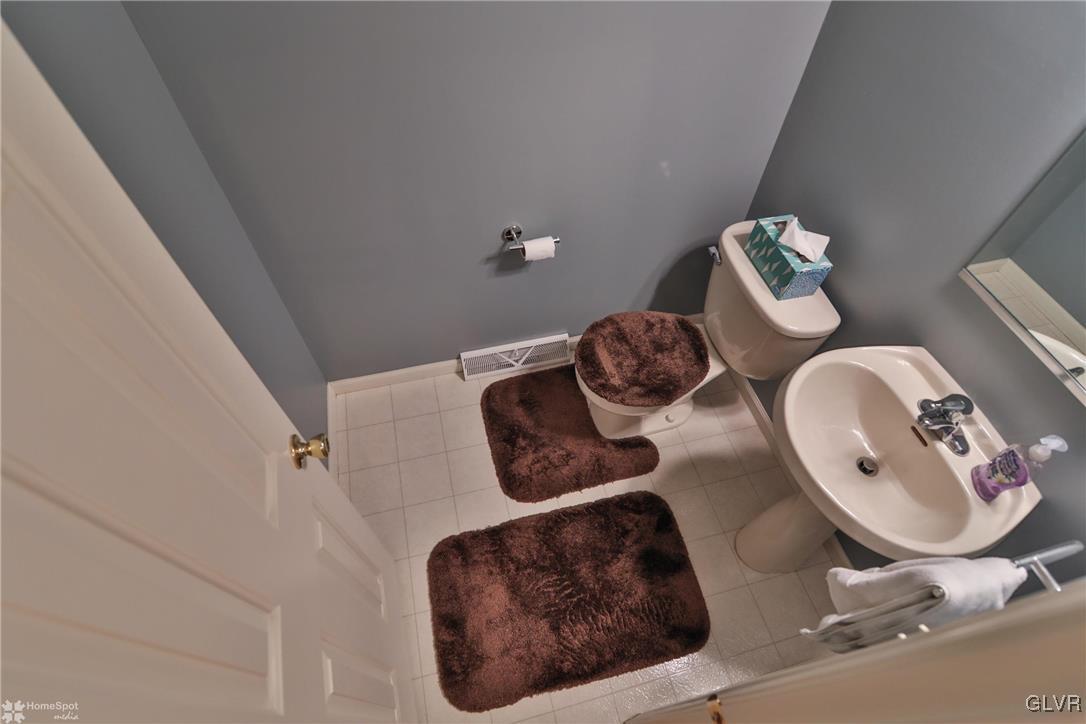 1295 Old Gate Road Northampton, PA 18067 - Photo 14 of 33 Gallery Image 14