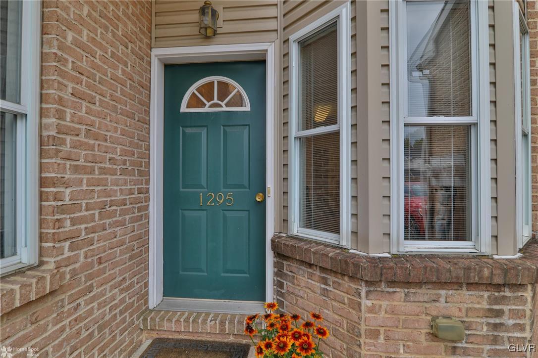 1295 Old Gate Road Northampton, PA 18067 - Photo 4 of 33 Gallery Image 4