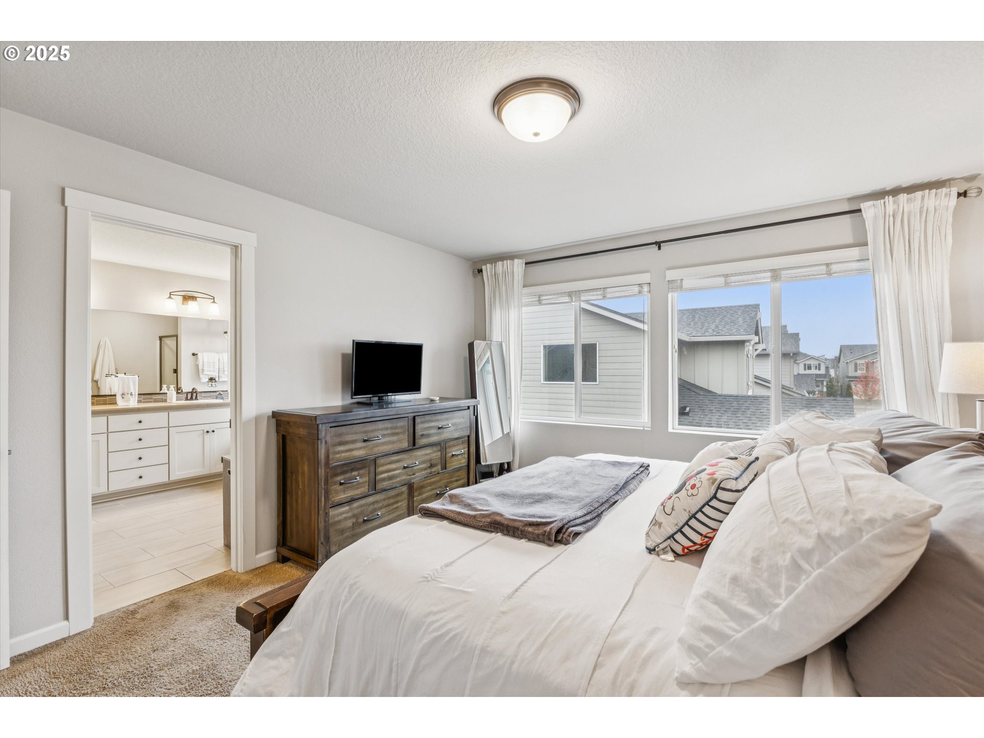 2081 Silverstone Drive Forest Grove, OR 97116 - Photo 18 of 36