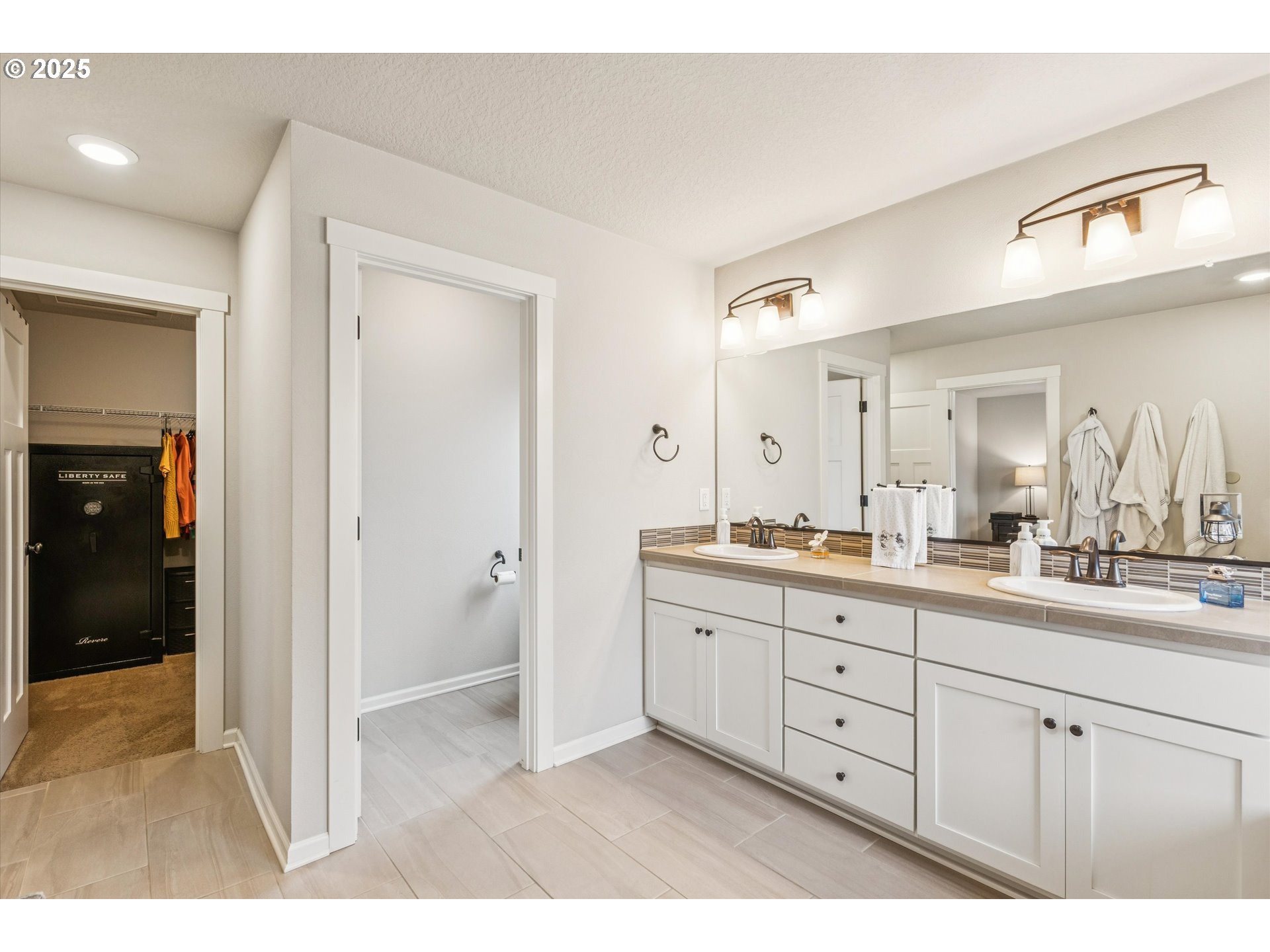 2081 Silverstone Drive Forest Grove, OR 97116 - Photo 21 of 36