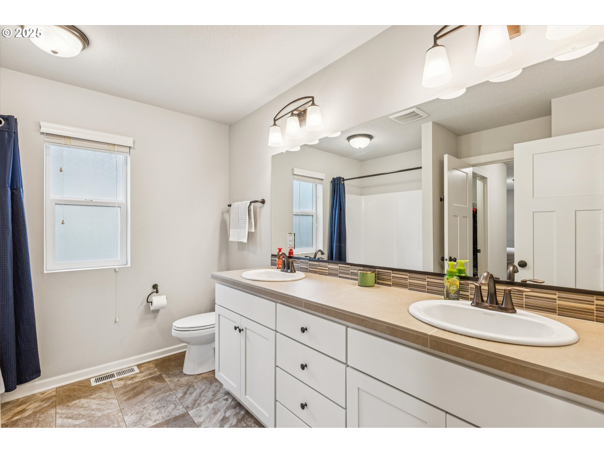 2081 Silverstone Drive Forest Grove, OR 97116 - Photo 26 of 36