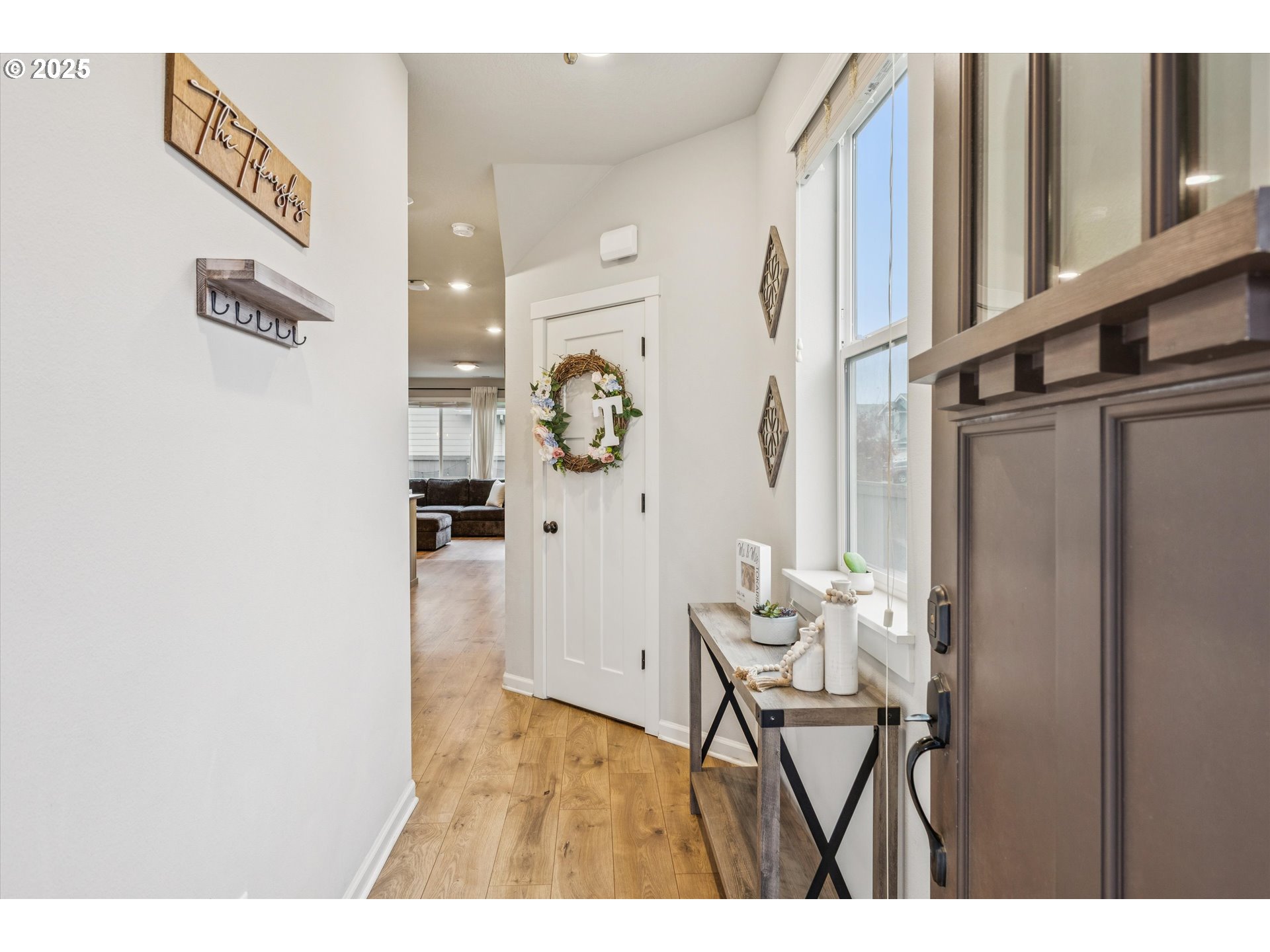 2081 Silverstone Drive Forest Grove, OR 97116 - Photo 3 of 36