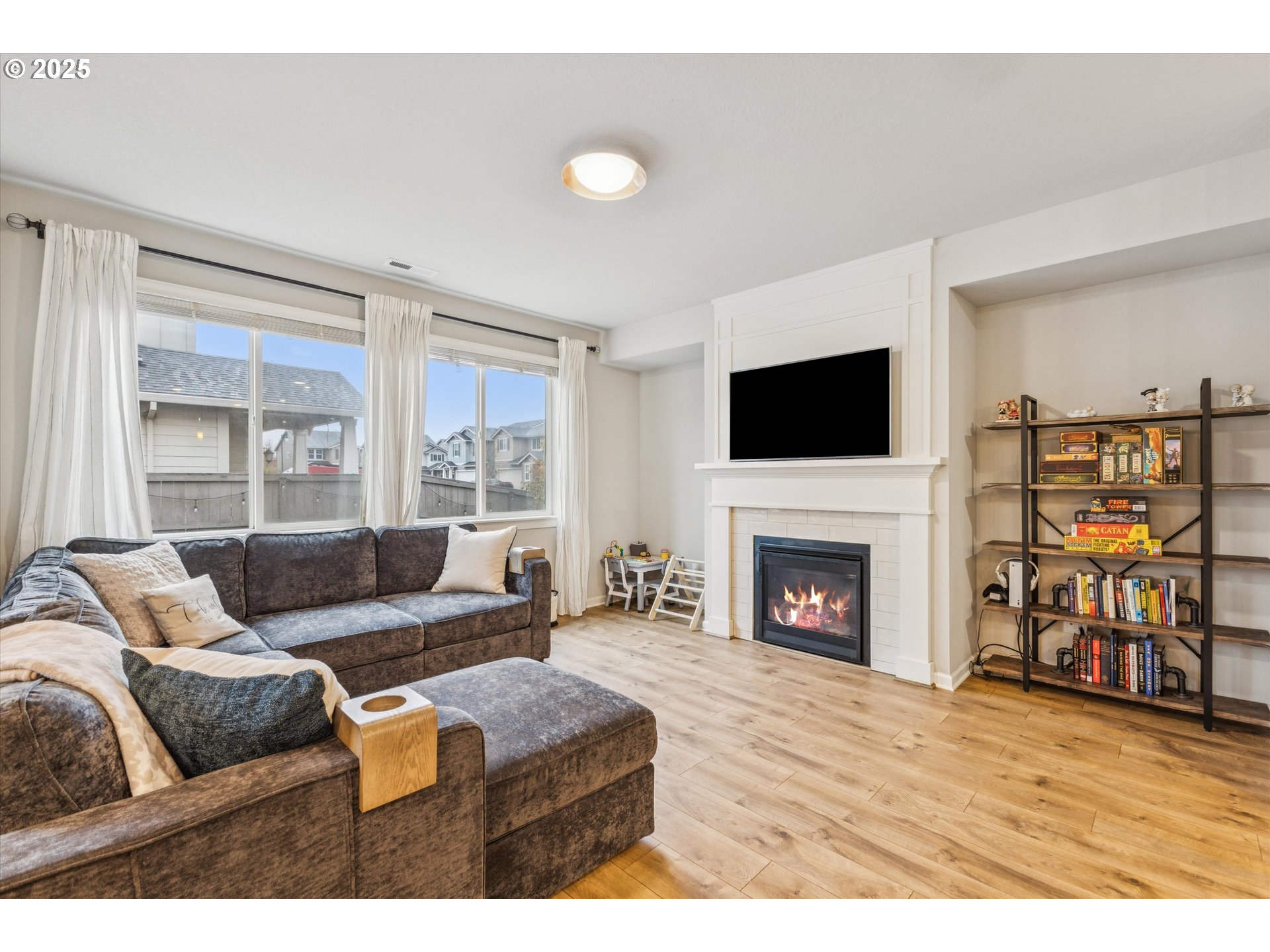 2081 Silverstone Drive Forest Grove, OR 97116 - Photo 5 of 36