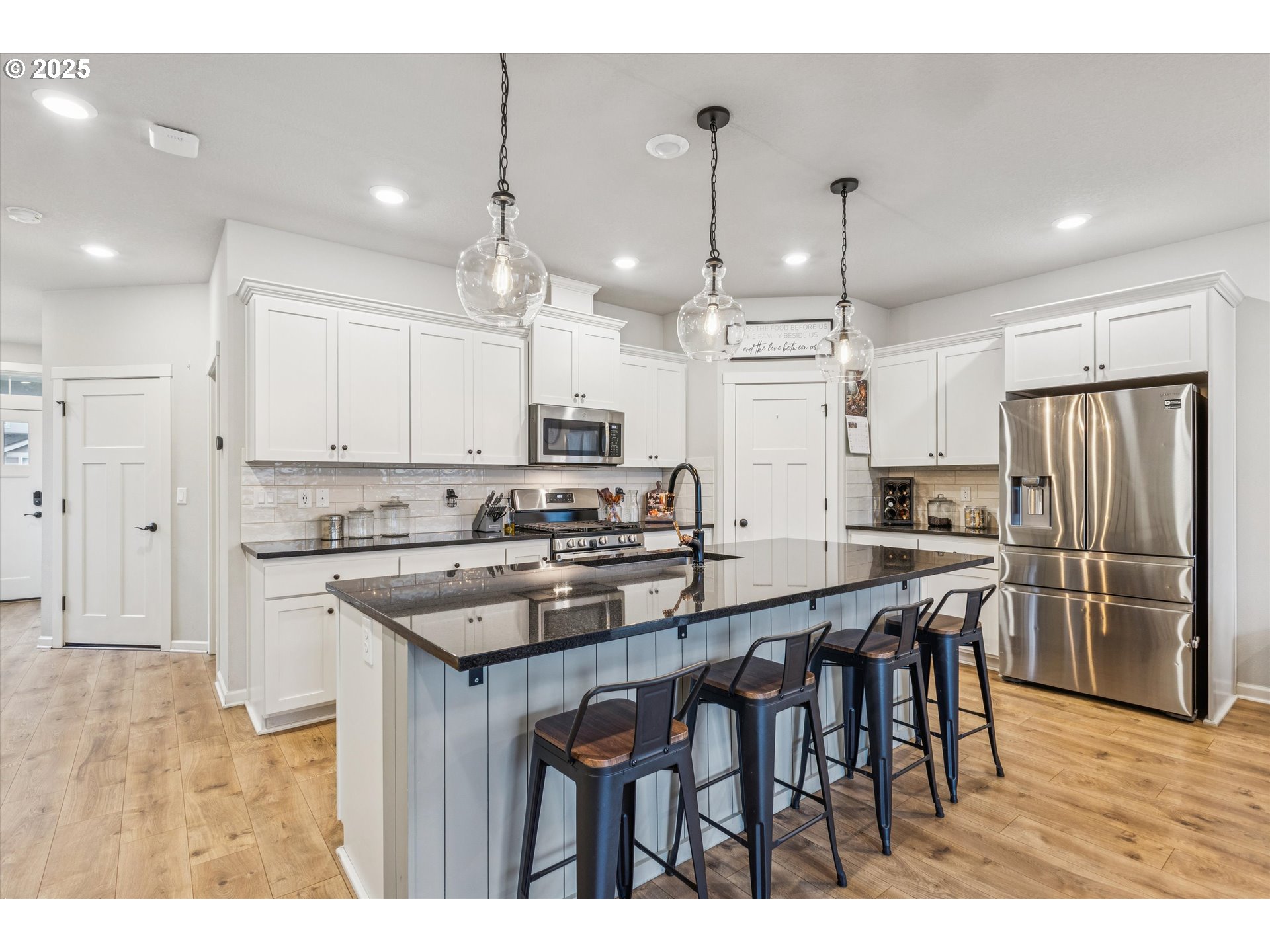 2081 Silverstone Drive Forest Grove, OR 97116 - Photo 7 of 36