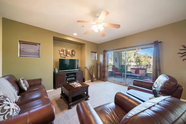 $2,600 | 7401 West Arrowhead Clubhouse Drive, Unit 2013, Glendale, AZ 85308