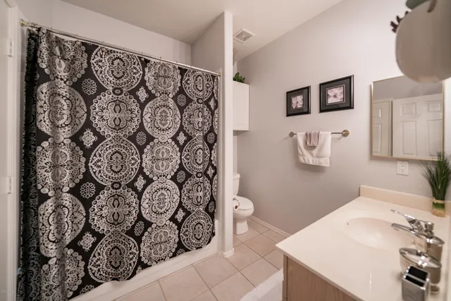 $2,600 | 7401 West Arrowhead Clubhouse Drive, Unit 2013, Glendale, AZ 85308