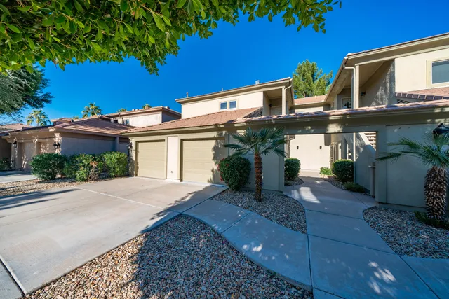 $2,600 | 7401 West Arrowhead Clubhouse Drive, Unit 2013, Glendale, AZ 85308