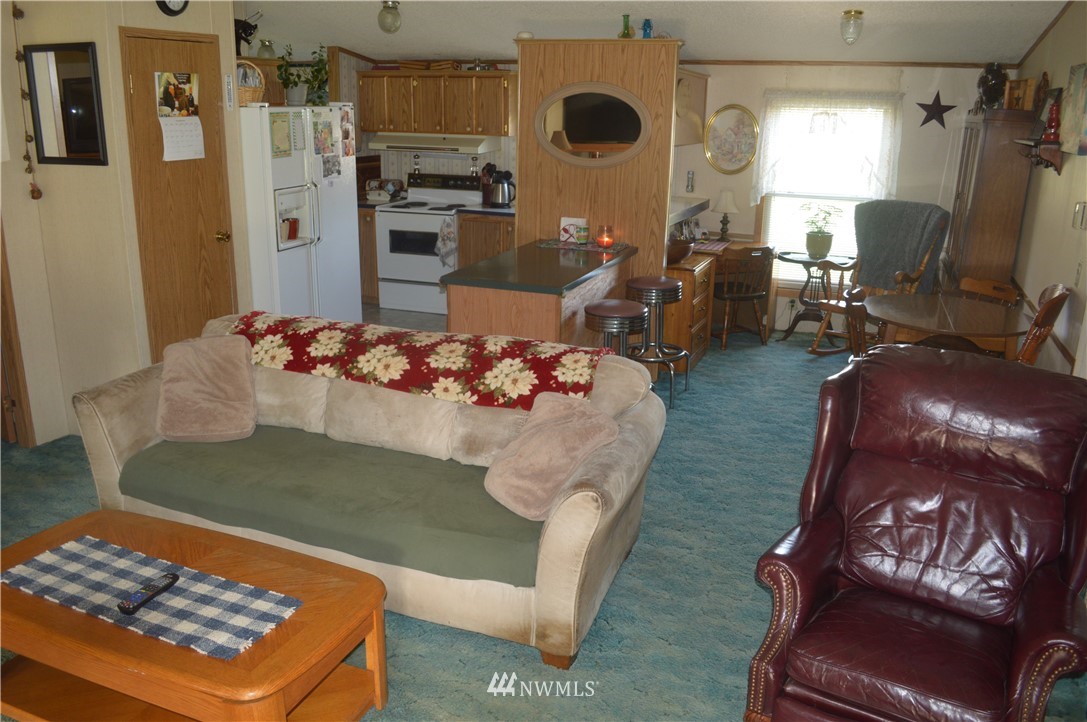 591 Smith Creek Road Raymond, WA 98577 - Photo 2 of 10 Gallery Image 2
