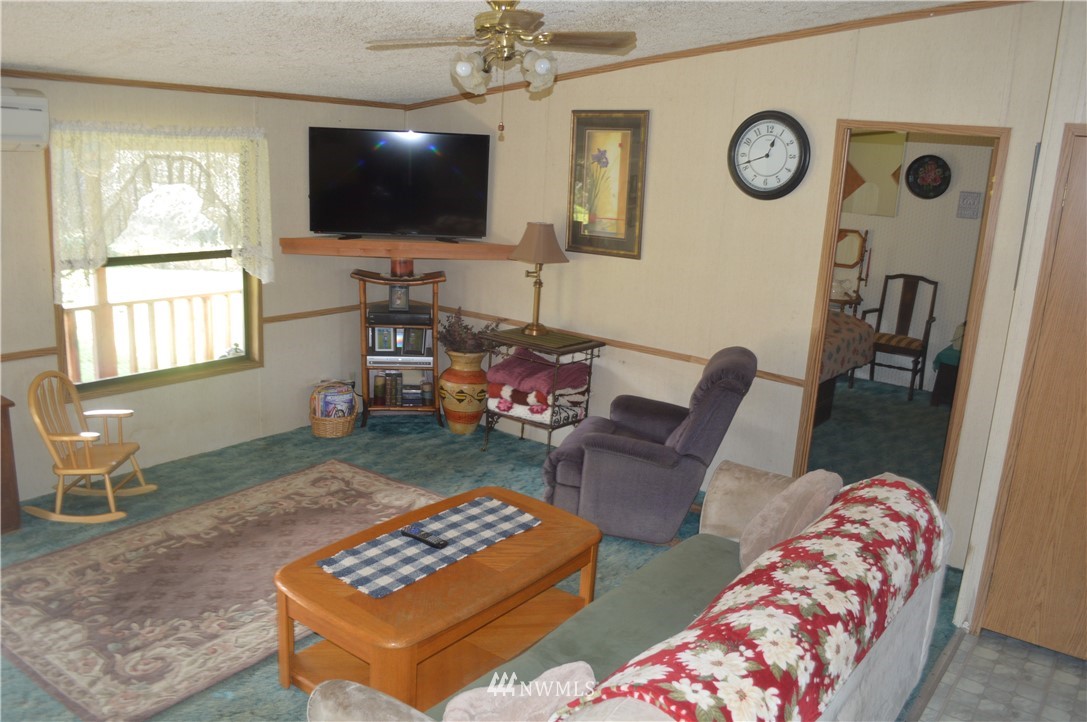 591 Smith Creek Road Raymond, WA 98577 - Photo 3 of 10 Gallery Image 3