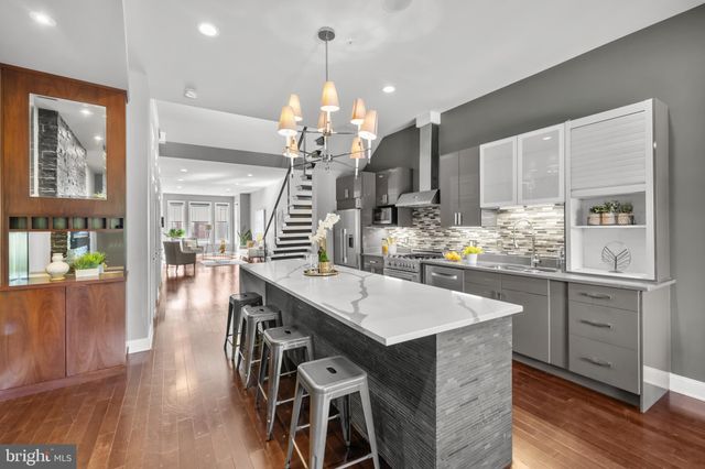 $899,000 | 151 V Street Northwest, Unit 4, Washington, DC 20001