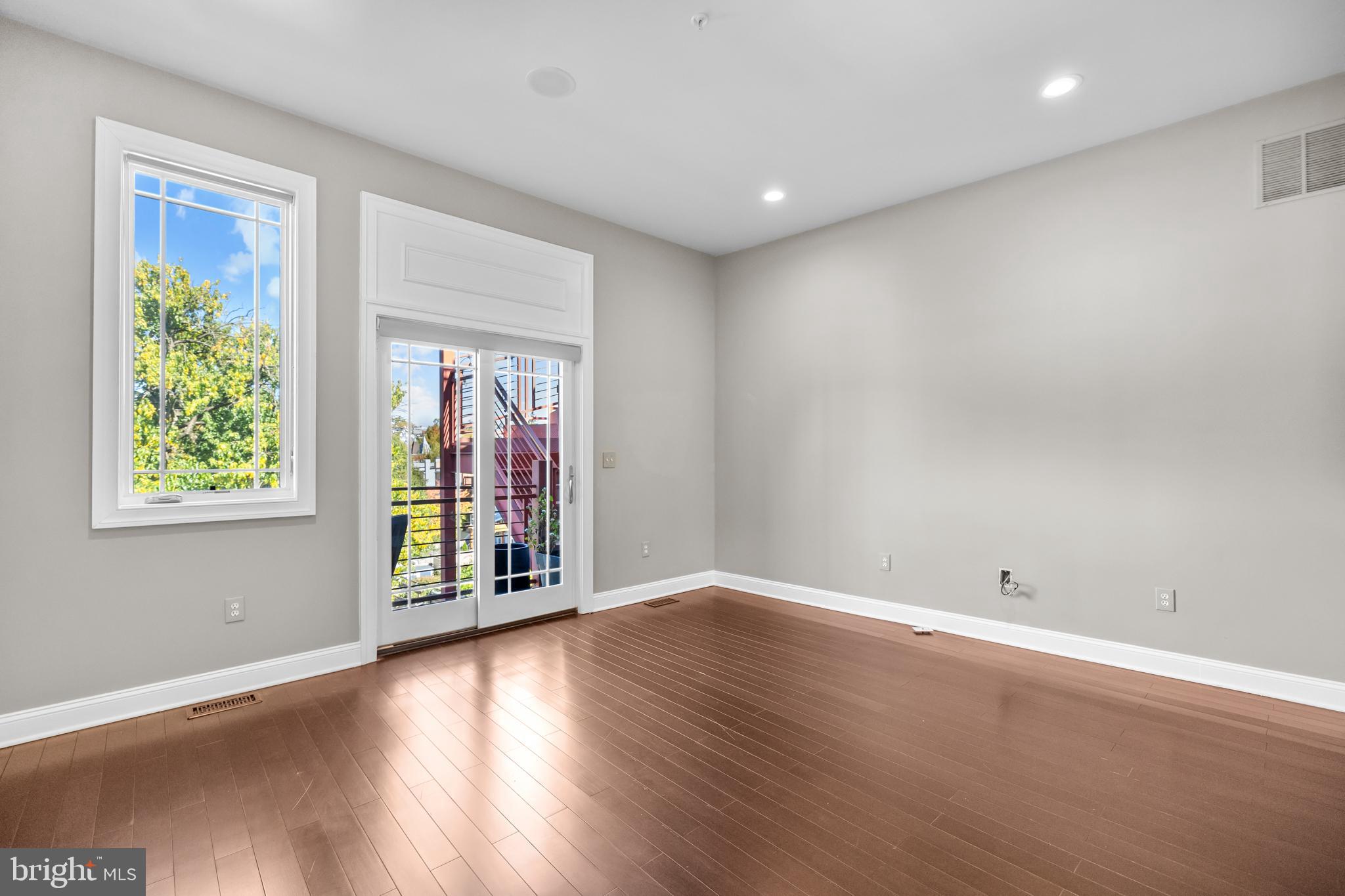 151 V Street Northwest, Unit 4 Washington, DC 20001 - Photo 39 of 48