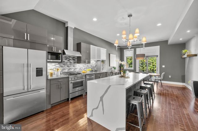 $899,000 | 151 V Street Northwest, Unit 4, Washington, DC 20001