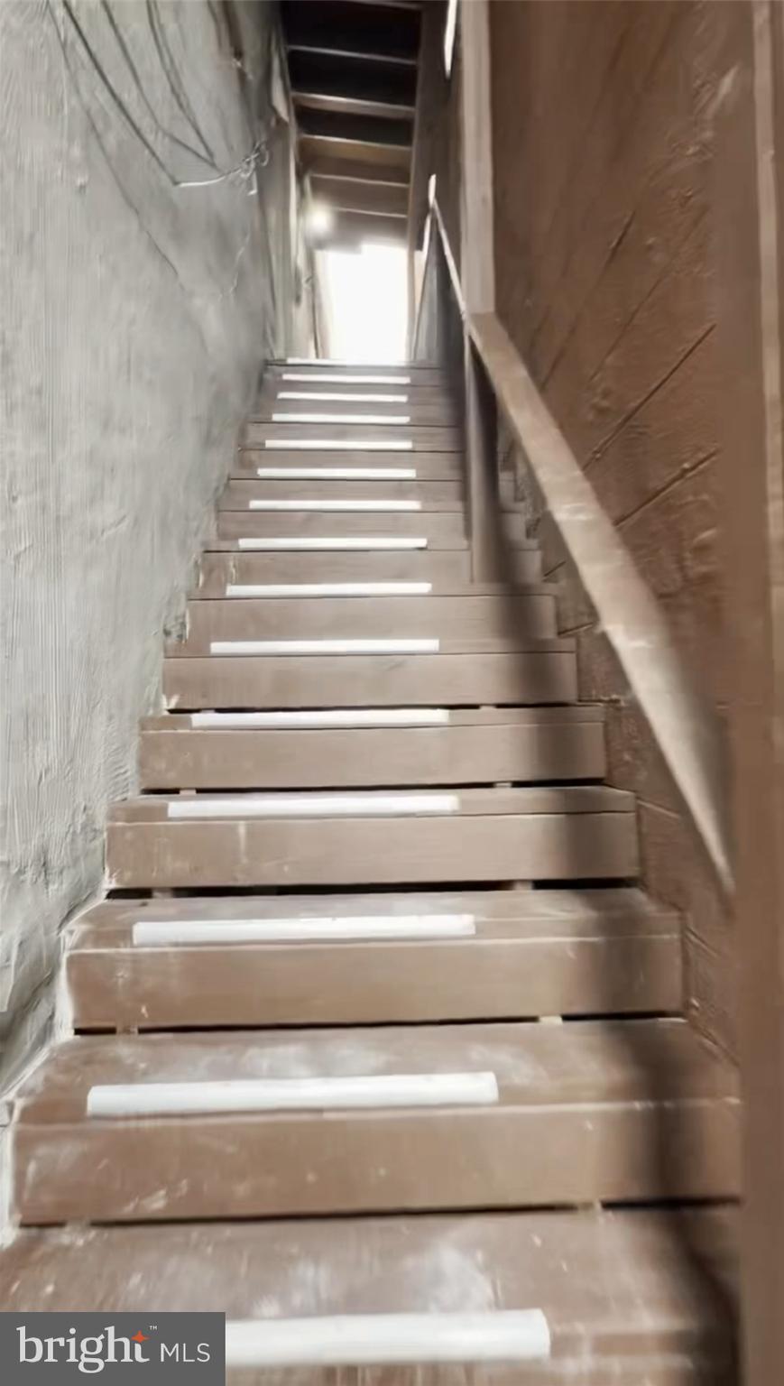 515 Broadway Street Quantico, VA 22134 - Photo 11 of 12 a view of entryway