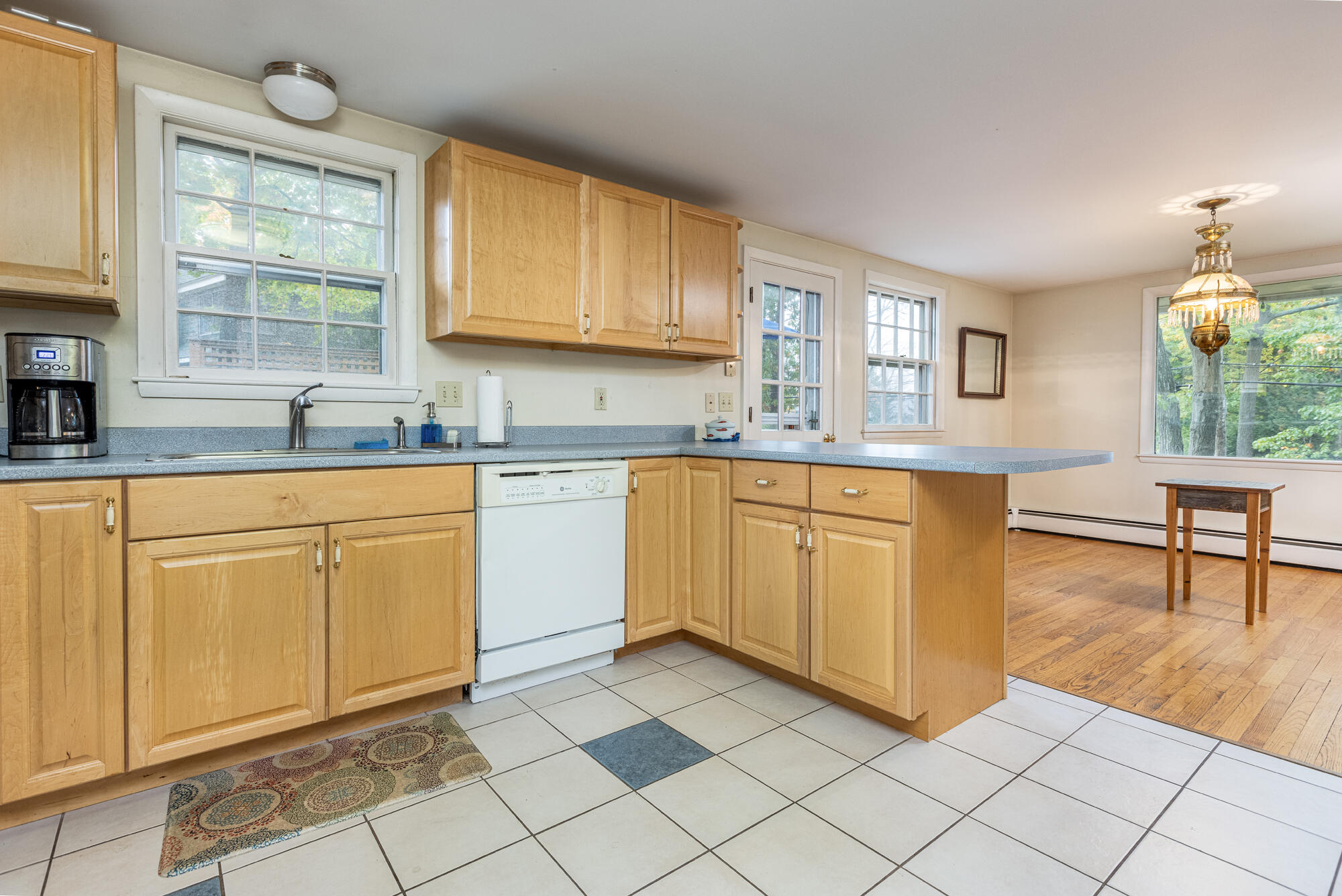 833 Shore Road Cape Elizabeth, ME 04107 - Photo 6 of 28 Kitchen-2