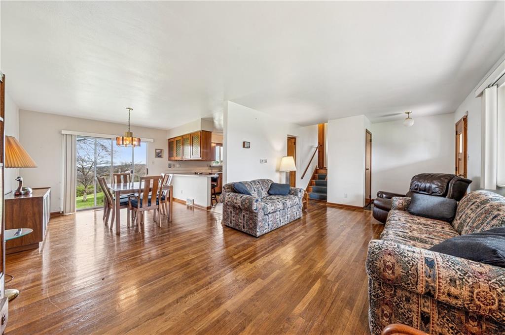 1051 Elicker Road New Kensington, PA 15068 - Photo 4 of 31 Gallery Image 4