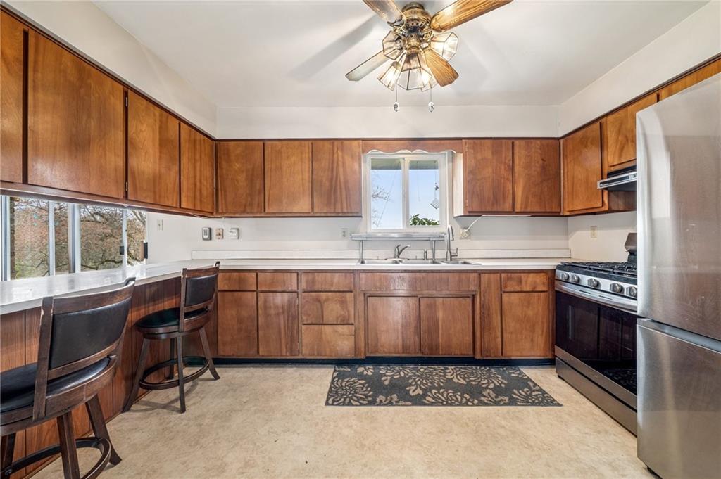 1051 Elicker Road New Kensington, PA 15068 - Photo 9 of 31 Gallery Image 9
