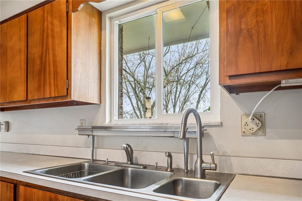 1051 Elicker Road New Kensington, PA 15068 - Photo 10 of 31 Gallery Image 10