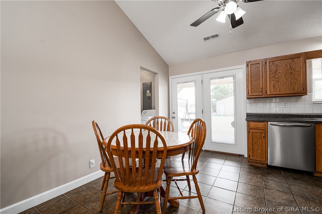 5068 Jack Morgan Road Austin, IN 47102 - Photo 11 of 33