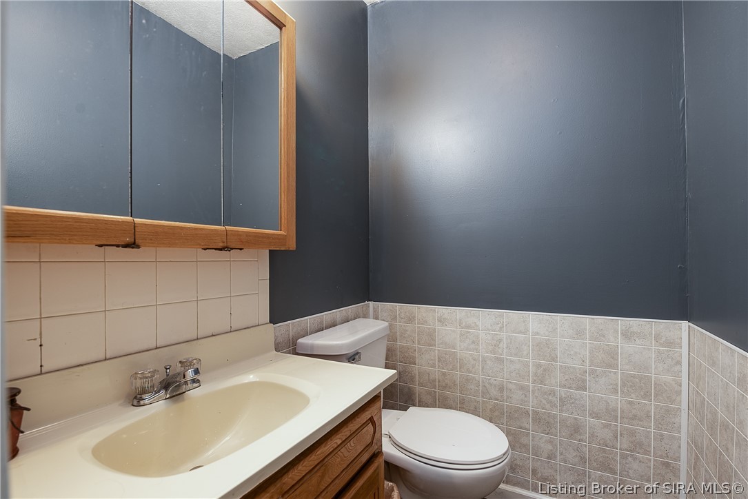 5068 Jack Morgan Road Austin, IN 47102 - Photo 15 of 33