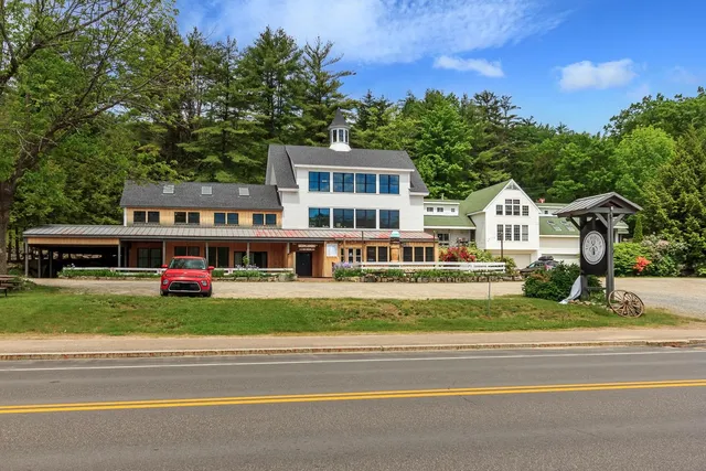 $3,500 | 1002 Highway 3, Unit 3 WEST, Holderness, NH 03245