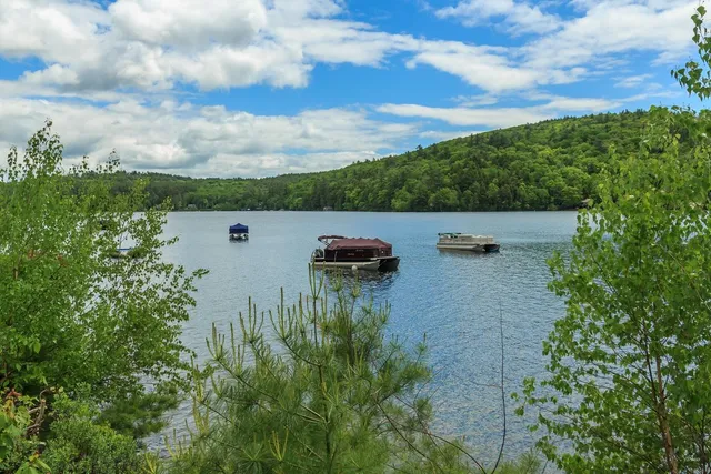 $3,500 | 1002 Highway 3, Unit 3 WEST, Holderness, NH 03245