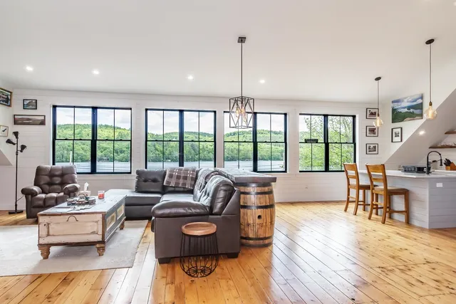 $3,500 | 1002 Highway 3, Unit 3 WEST, Holderness, NH 03245