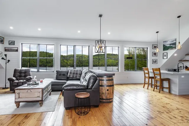 $3,500 | 1002 Highway 3, Unit 3 WEST, Holderness, NH 03245