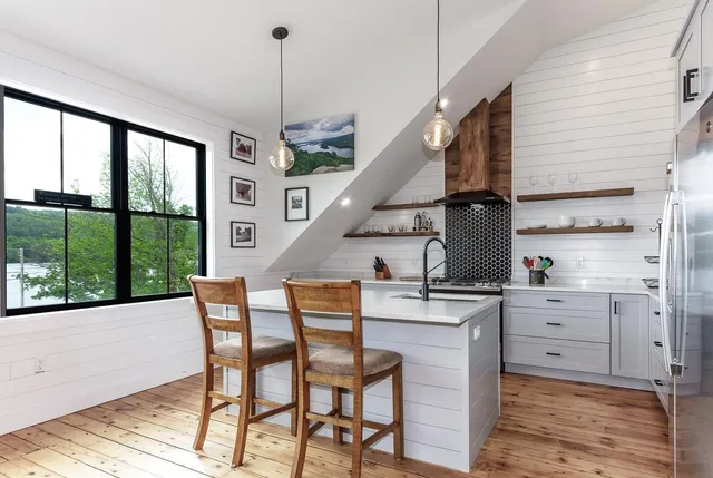 $3,500 | 1002 Highway 3, Unit 3 WEST, Holderness, NH 03245