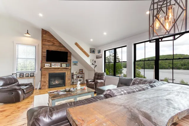 $3,500 | 1002 Highway 3, Unit 3 WEST, Holderness, NH 03245