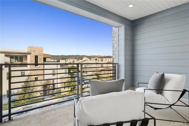 $2,198,888 | 126 Scale, Irvine, CA 92618