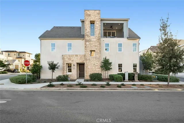 $2,198,888 | 126 Scale, Irvine, CA 92618