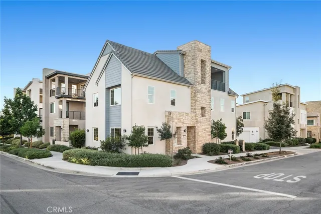 $2,198,888 | 126 Scale, Irvine, CA 92618