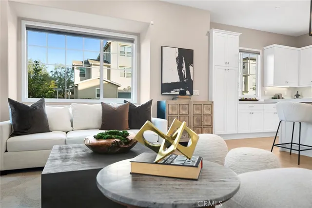 $2,198,888 | 126 Scale, Irvine, CA 92618