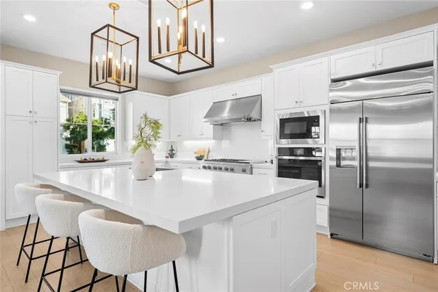 $2,198,888 | 126 Scale, Irvine, CA 92618